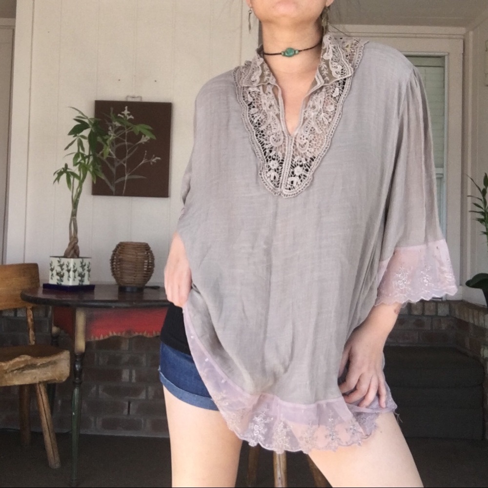 ❤️NWT L&B Boho Blouse with Crochet And Lace